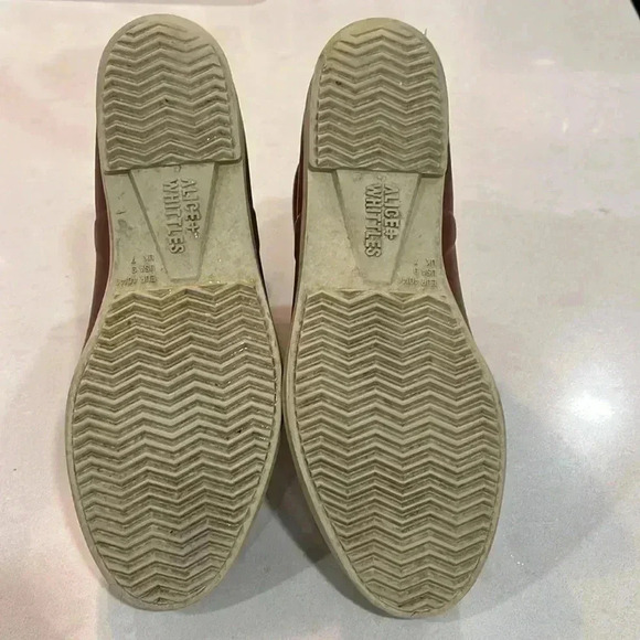 Alice & Whittles Rain Booties Caramel & Cream 9 Chevron Design on Toe Trendy Fun - Picture 10 of 11